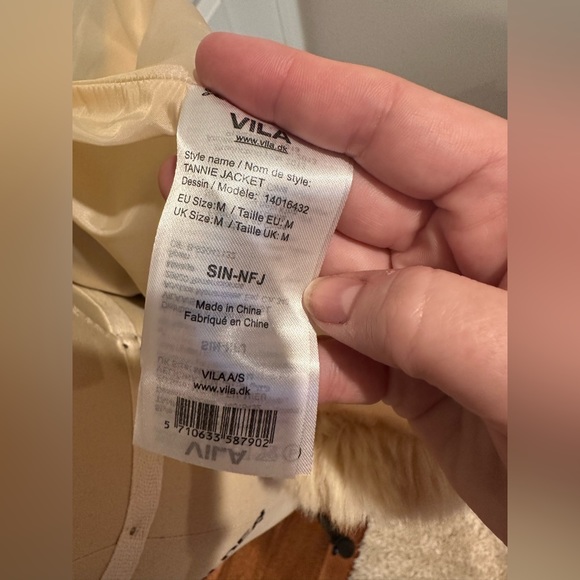 ViLA faux fur / leather jacket - Picture 7 of 7